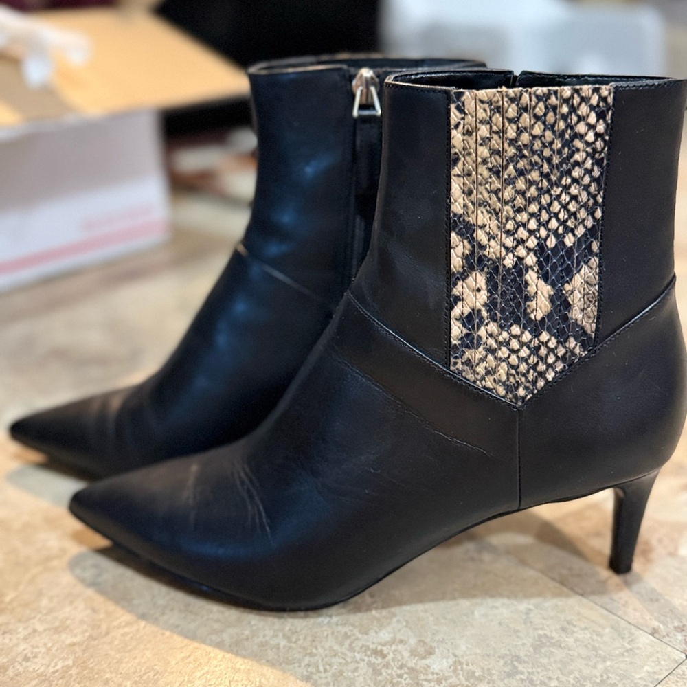 Nine West Black and Snake Pattern Heeled Boots